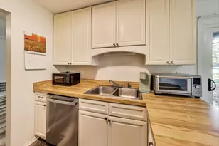 3412 Donovan Dr, Crete, IL 60417 - Photo 9