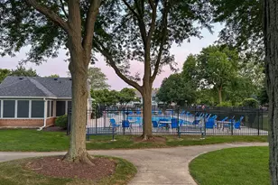 174 Hemingway Ct, Vernon Hills, IL 60061 - Photo 35