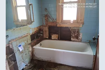 2654 W 98th Place, Evergreen Park, IL 60805 - Photo 9