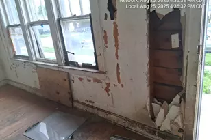 2654 W 98th Pl, Evergreen Park, IL 60805 - Photo 11