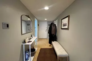 175 E Delaware Pl, Chicago, IL 60611 - Photo 3