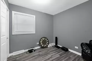 13249 S Vernon Ave, Chicago, IL 60827 - Photo 9