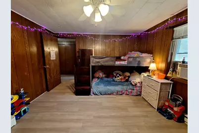 200 N Oregon Street, Troy Grove, IL 61372 - Photo 9