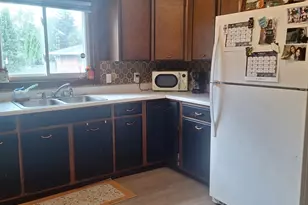 200 N Oregon St, Troy Grove, IL 61372 - Photo 5