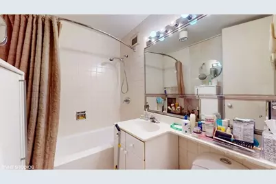 601 E 32nd Street #210-211, Chicago, IL 60616 - Photo 11