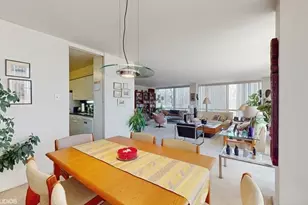 601 E 32nd St, Chicago, IL 60616 - Photo 3