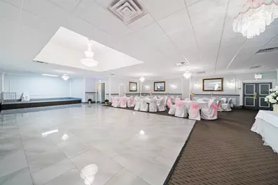 6155 W Fullerton Avenue, Chicago, IL 60639 - Photo 9