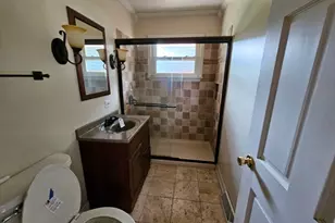 1004 Jenkisson Ave, Lake Bluff, IL 60044 - Photo 9