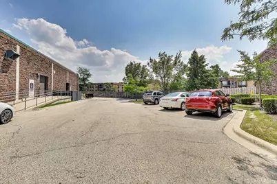 675 W Golf Road, Hoffman Estates, IL 60169 - Photo 29