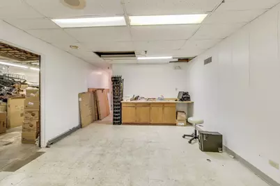 675 W Golf Road, Hoffman Estates, IL 60169 - Photo 17