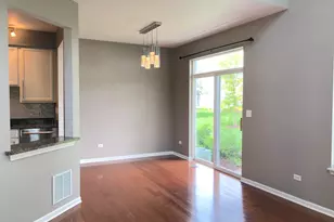 2330 Sheehan Dr, Naperville, IL 60564 - Photo 7