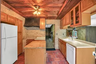 2303 County Rd 1100 E, Champaign, IL 61822 - Photo 13