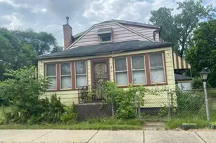 3415 W 136th Pl, Robbins, IL 60472 - Photo 1