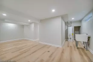 2149 E 90th St, Chicago, IL 60617 - Photo 15