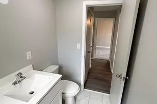 384 N Grand Ave, Bradley, IL 60915 - Photo 13