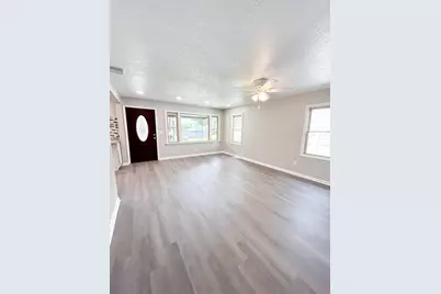 384 N Grand Avenue, Bradley, IL 60915 - Photo 5