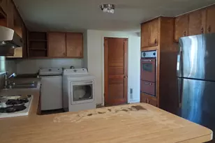 1923 Bruning Dr, Wilmington, IL 60481 - Photo 3