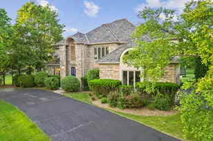 5898 Partridge Ln, Long Grove, IL 60047 - Photo 3