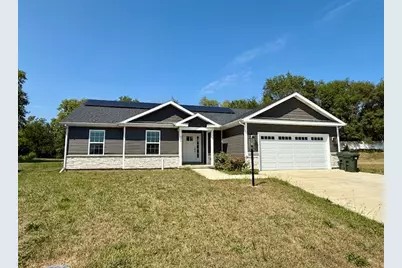 709 N Abbey Road, Urbana, IL 61802 - Photo 1