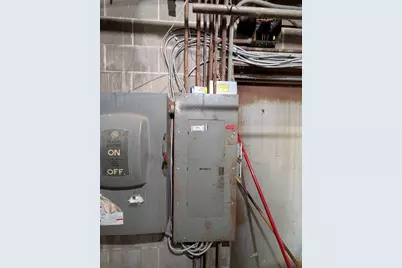 819 N Galena Avenue, Dixon, IL 61021 - Photo 17