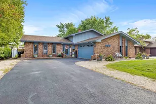 1943 182nd St, Lansing, IL 60438 - Photo 17