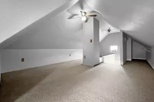 703 W Cottonwood St, Freeport, IL 61032 - Photo 17