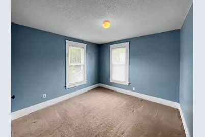 703 W Cottonwood Street, Freeport, IL 61032 - Photo 13