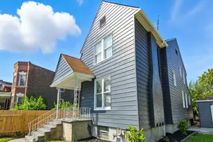 838 E 90th St, Chicago, IL 60619 - Photo 3