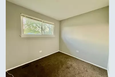 906 Blackhawk Drive, University Park, IL 60484 - Photo 3