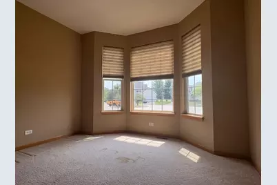 211 Leah Court, Sycamore, IL 60178 - Photo 11