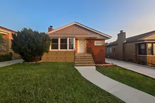 2719 W 94th St, Evergreen Park, IL 60805 - Photo 1