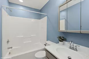 35720 N Laurel Ave, Ingleside, IL 60041 - Photo 17