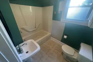 404 E Park St, Champaign, IL 61820 - Photo 13