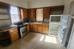 735 N Court St, Rockford, IL 61103 - Photo 9