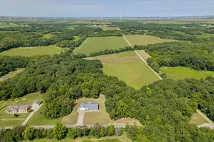 5897 Country Meadow Ln, Clifton, IL 61727 - Photo 45