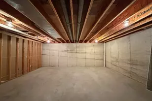 5897 Country Meadow Ln, Clifton, IL 61727 - Photo 33