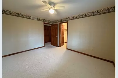 5897 Country Meadow Lane, Clifton, IL 61727 - Photo 19