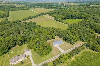 5897 Country Meadow Lane, Clifton, IL 61727 - Photo 3