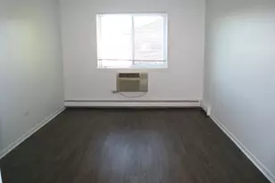 187 Pickwick Dr, Schaumburg, IL 60193 - Photo 9