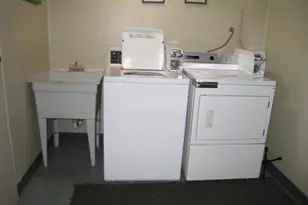 187 Pickwick Dr, Schaumburg, IL 60193 - Photo 15