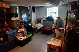 9834 S Oglesby St, Chicago, IL 60617 - Photo 19