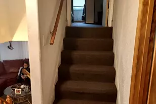 9834 S Oglesby St, Chicago, IL 60617 - Photo 7