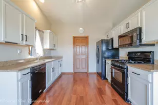 8453 Crooked Bend Rd, Machesney Park, IL 61115 - Photo 9