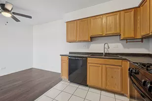 112 Mullingar Ct, Schaumburg, IL 60193 - Photo 9