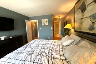 7854 S South Shore Dr, Chicago, IL 60649 - Photo 17