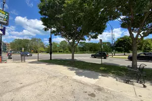 7854 S South Shore Dr, Chicago, IL 60649 - Photo 27