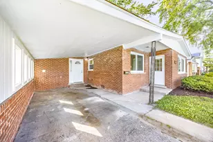 17212 Hawthorne Rd, East Hazel Crest, IL 60429 - Photo 7