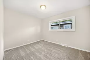 17212 Hawthorne Rd, East Hazel Crest, IL 60429 - Photo 25