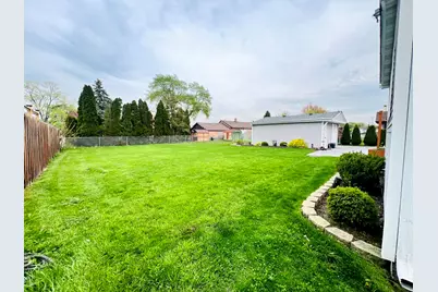 8605 Leclaire Avenue, Burbank, IL 60459 - Photo 21