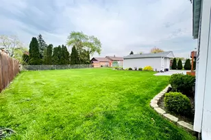 8605 Leclaire Ave, Burbank, IL 60459 - Photo 21